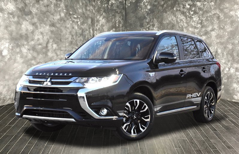 800 triệu nên mua outlander 2018