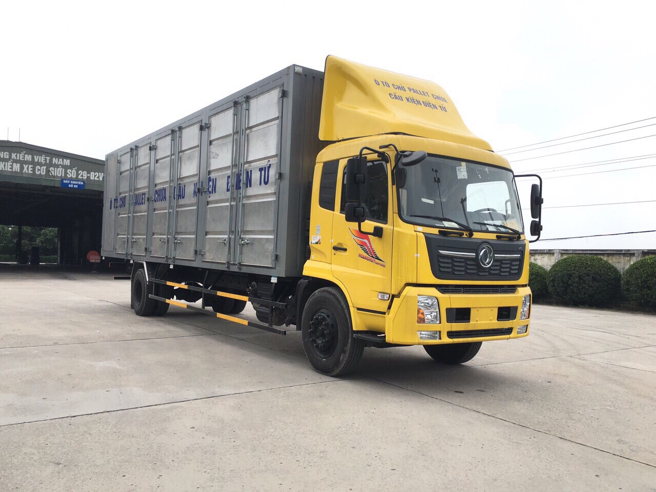,xe chuyên chở hàng pallet dài trên  8,5m