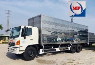 nhận vận chuyển hàng hóa 