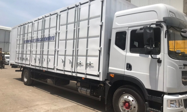 Nhận vận chuyển hàng hóa với xe 8T 