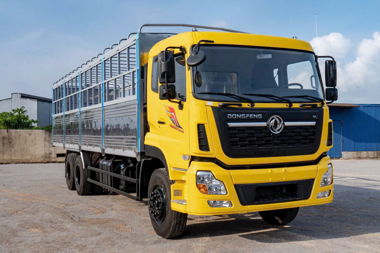 Xe tải thùng bạt dài 9m7